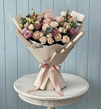 Букет цветов из:  Розы и Лизиантусы в Анди