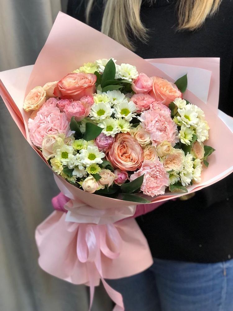 Букет цветов из: Гвоздики, Розы и Хризантемы в Анди