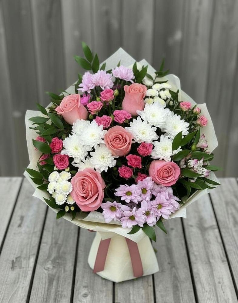 Букет цветов из: Альстромерии, Гвоздики, Розы и Хризантемы в Анди