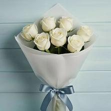 Букет 7 Белых роз Эдлесс Лав в Анди