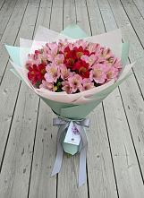 Букет цветов из:  Альстромерии в Анди