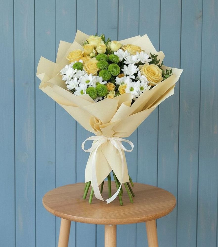 Букет цветов из: Хризантемы и Розы в Анди