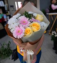 Букет цветов из:  Герберы, Розы и Хризантемы в Анди