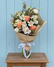 Букет цветов из:  Альстромерии, Лизиантусы, Розы и Хризантемы #REPLACE_PRED# Анди