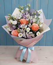 Букет цветов из:  Лизиантусы, Розы, Альстромерии и Гипсофила #REPLACE_PRED# Анди