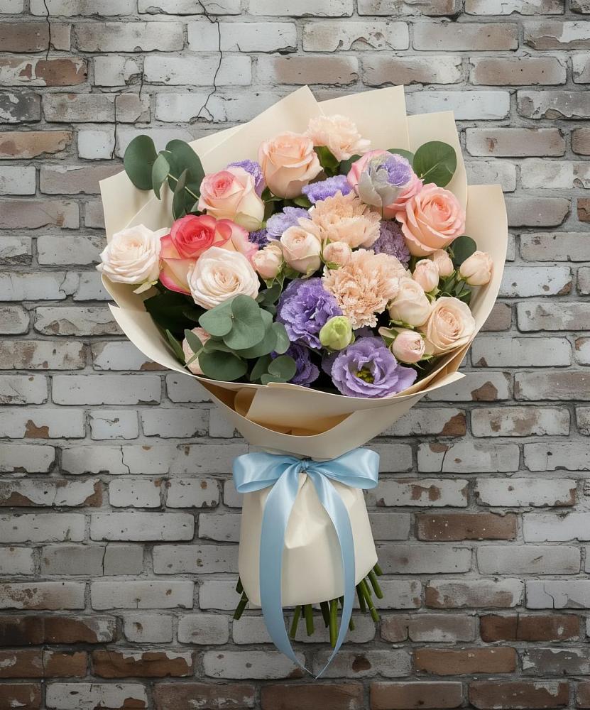 Букет цветов из: Розы, Лизиантусы и Гвоздики в Анди