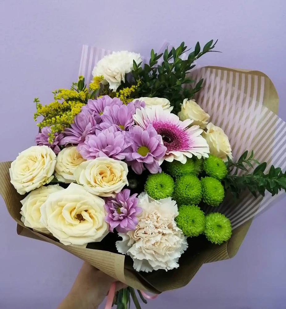 Букет цветов из: Хризантемы, Розы, Гвоздики и Герберы в Анди