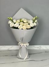 Букет цветов из:  Розы и Лизиантусы в Анди